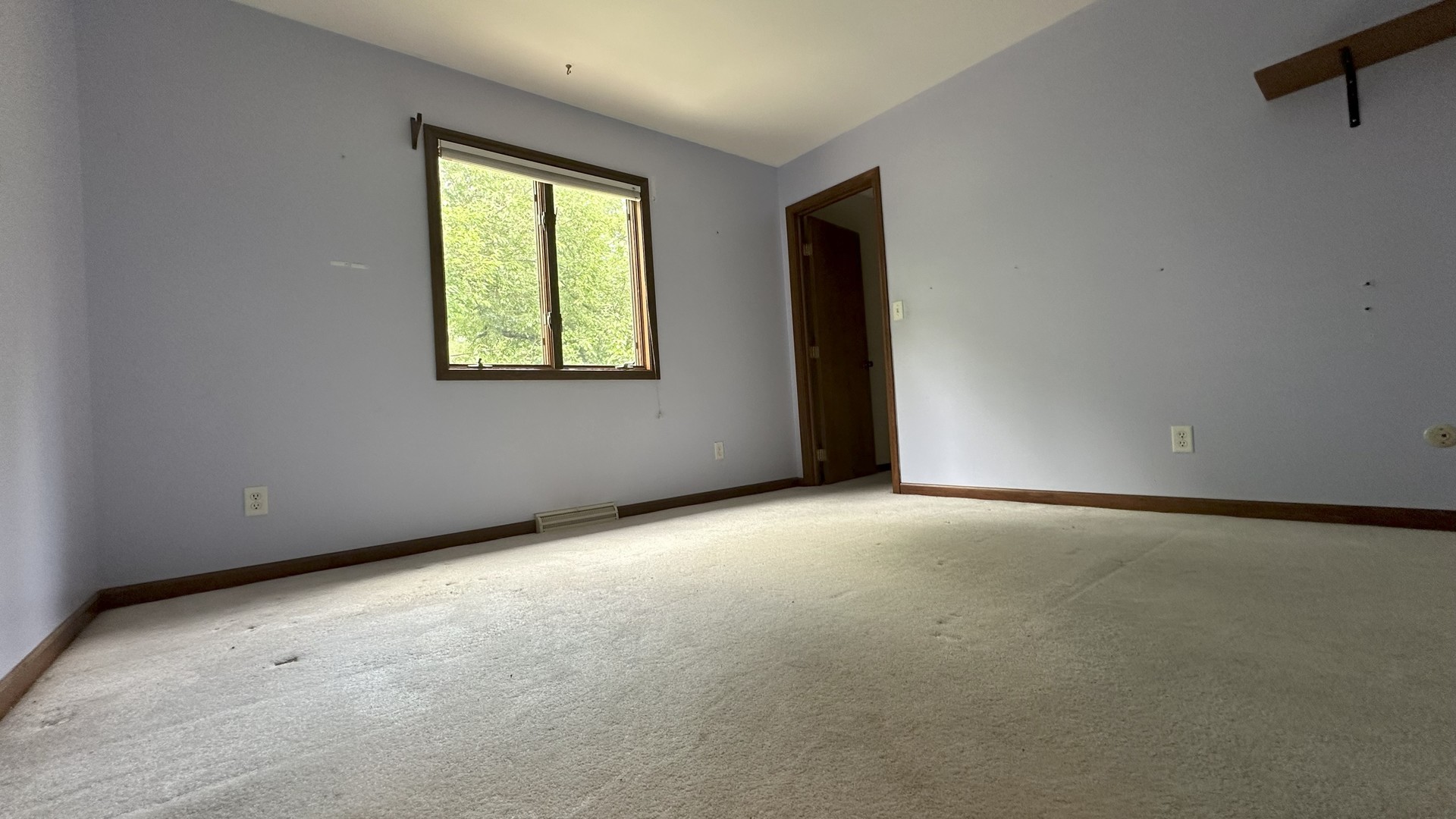 40 Ashlawn Avenue, Oswego, IL 60543