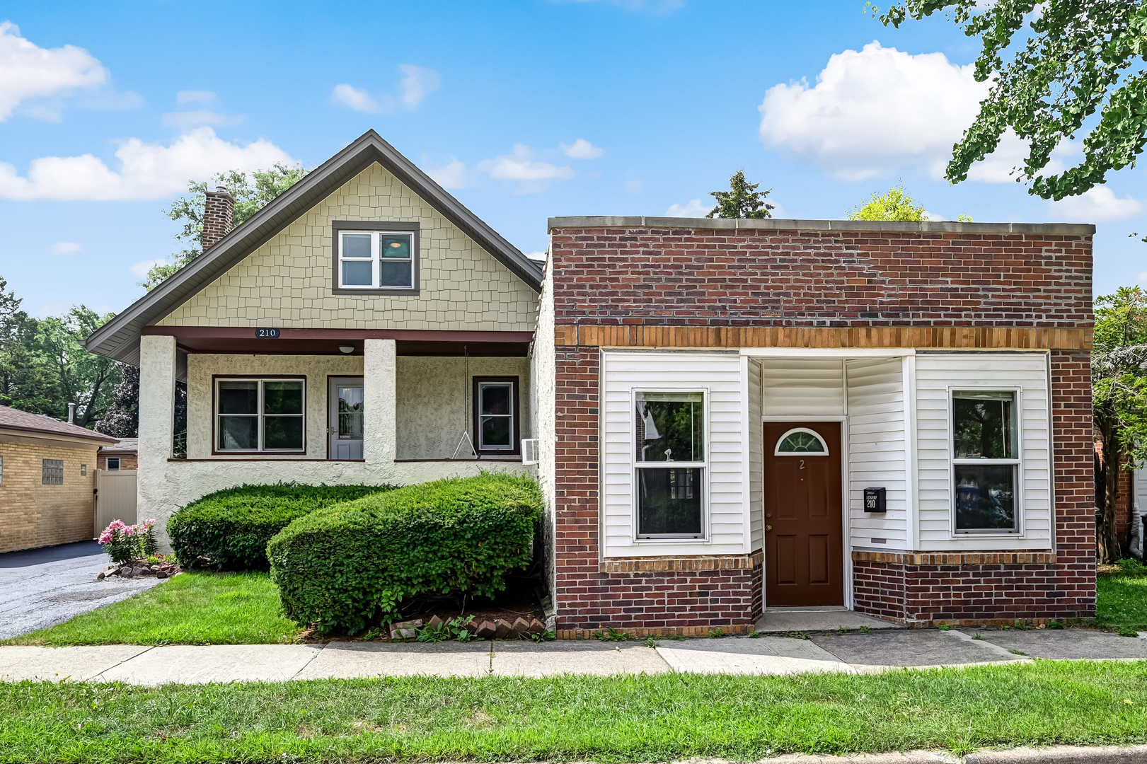 210 E 47th Street, La Grange, IL 60525