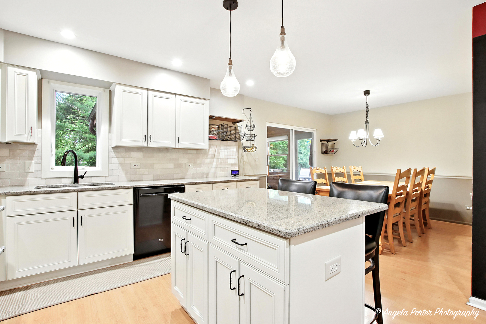 900 Summer Hill Court, Antioch, IL 60002