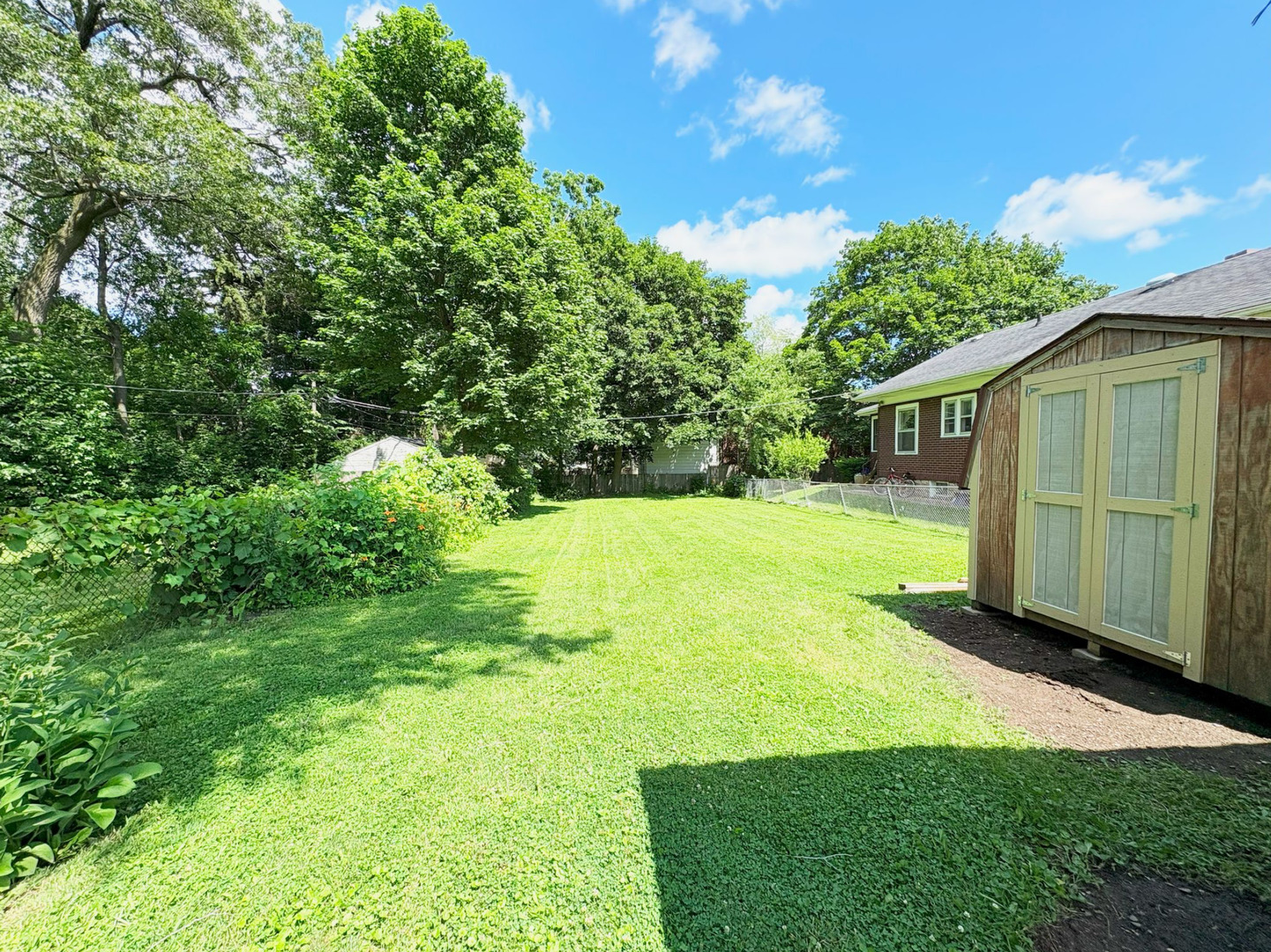 1107 Palmer Place, Waukegan, IL 60085