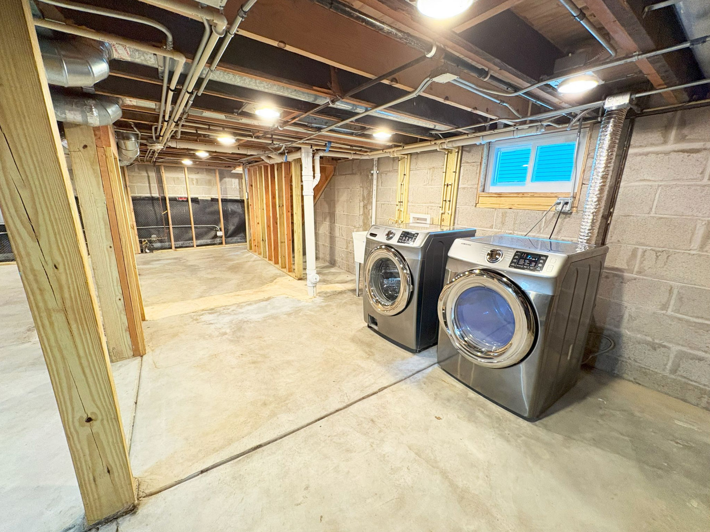 1107 Palmer Place, Waukegan, IL 60085