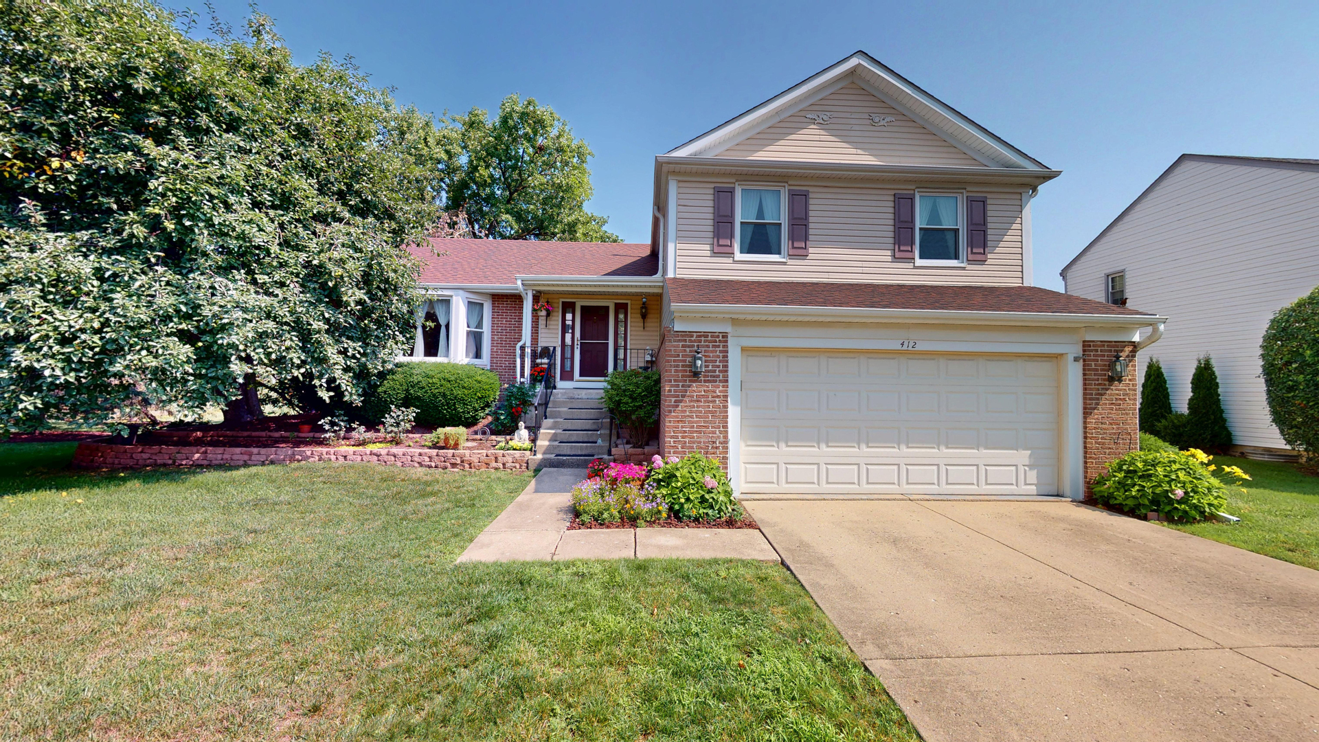 412 Chateau Drive, Buffalo Grove, IL 60089