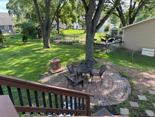 1302 Oxford Lane, Wheaton, IL 60189