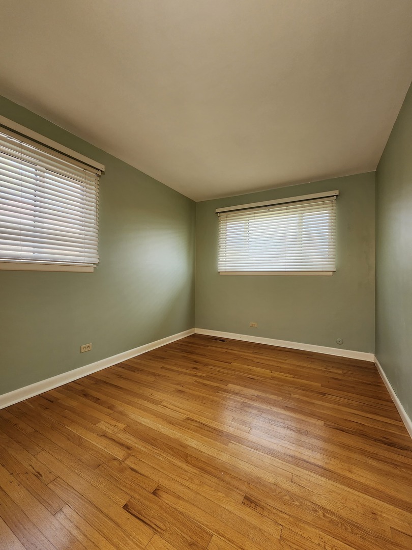 660 W Central Road, Arlington Heights, IL 60005
