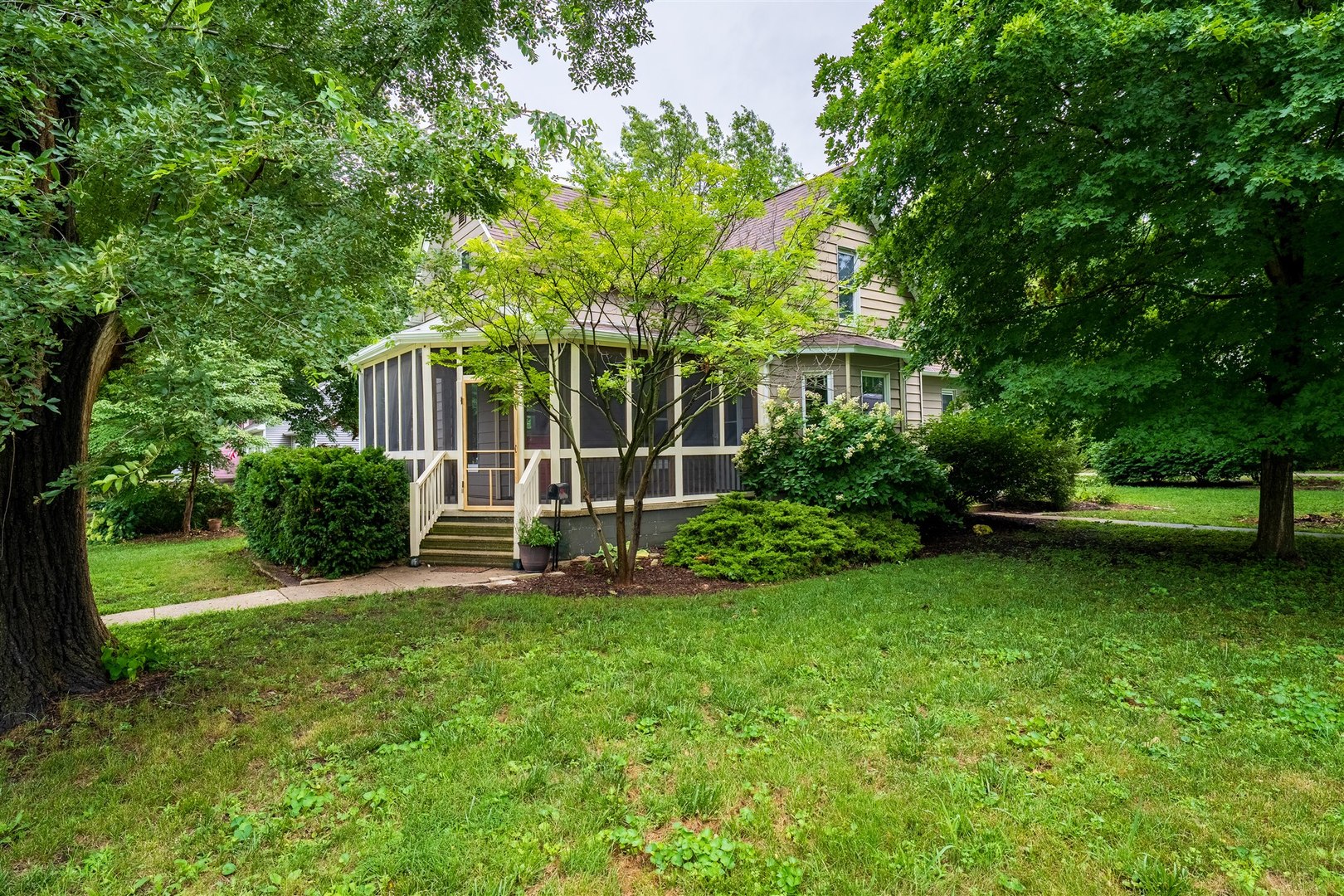 511 N Chestnut Street, Leroy, IL 61752