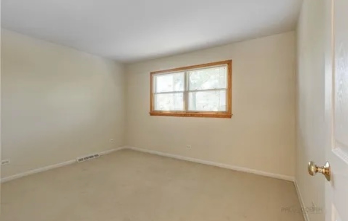 315 E VALLEY Lane, Arlington Heights, IL 60004