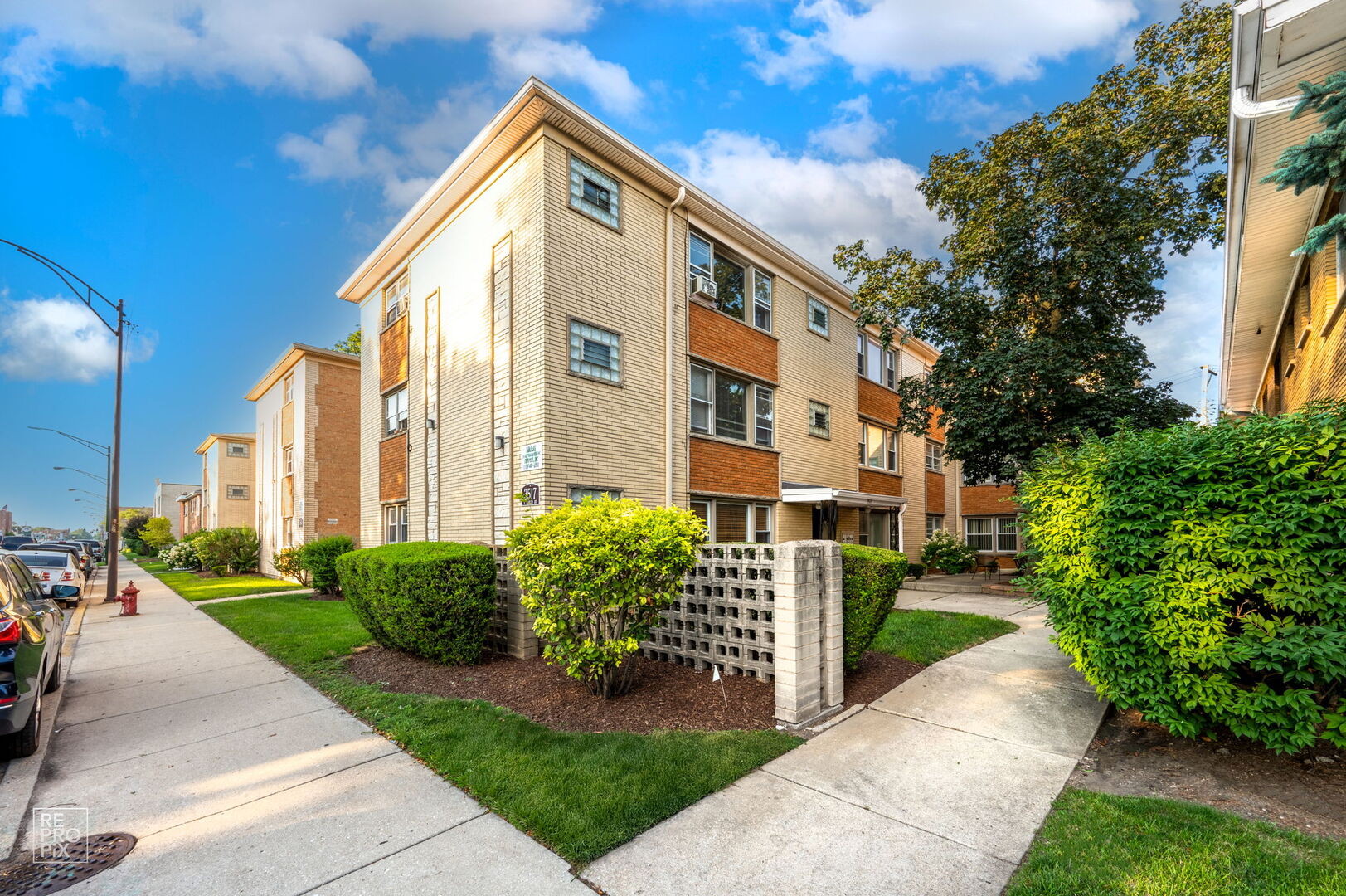 3517 S Harlem Avenue #C2, Berwyn, IL 60402
