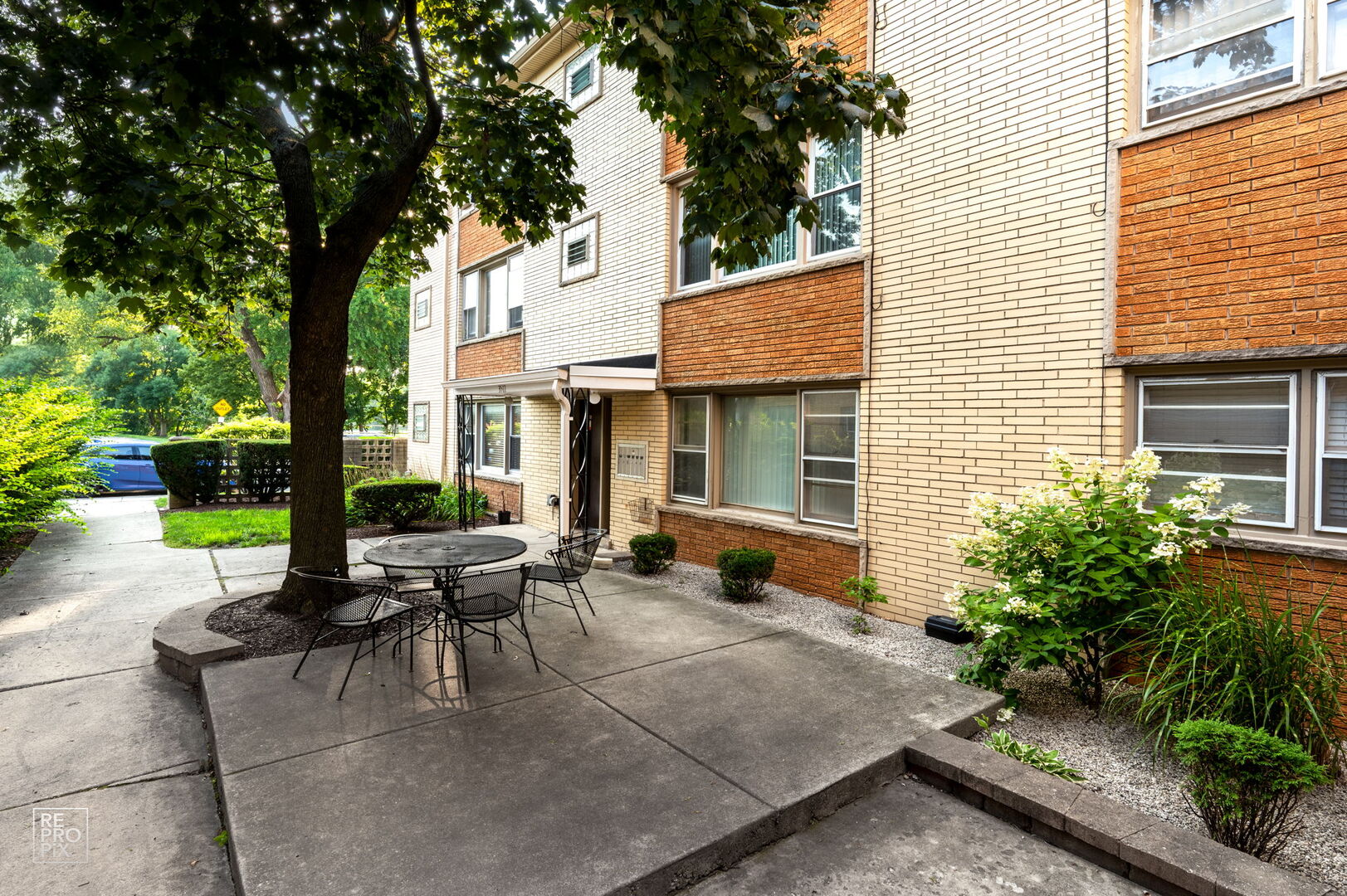 3517 S Harlem Avenue #C2, Berwyn, IL 60402