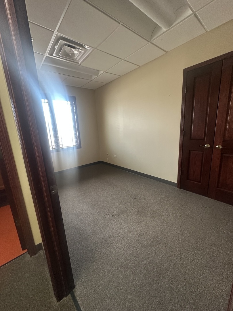 3845 McCoy Drive #105, Aurora, IL 60504