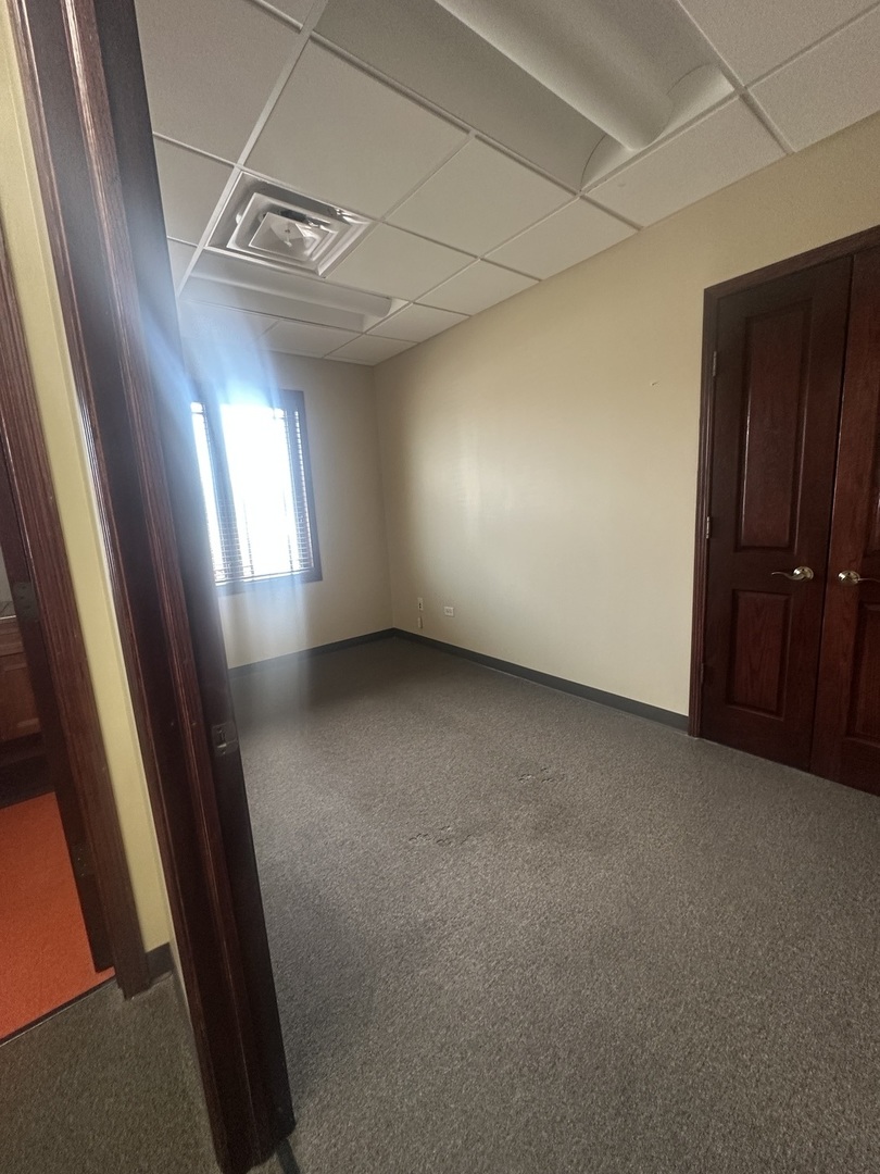 3845 McCoy Drive #105, Aurora, IL 60504