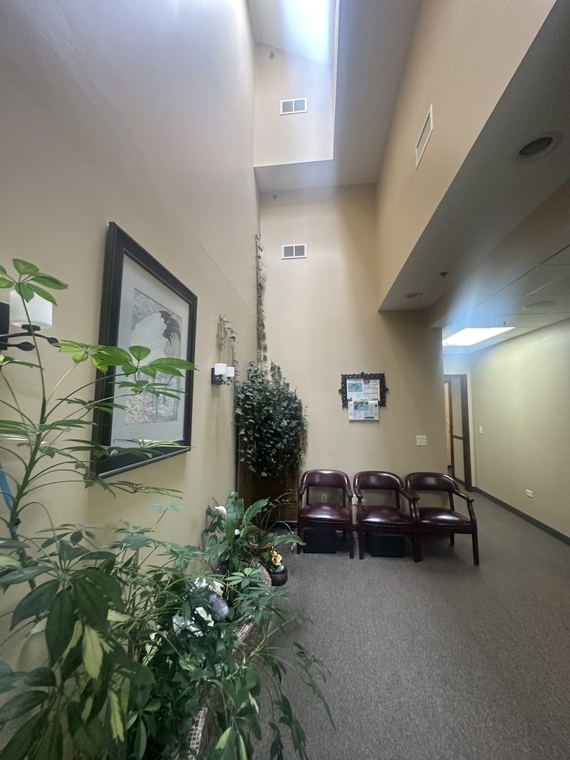 3845 McCoy Drive #105, Aurora, IL 60504