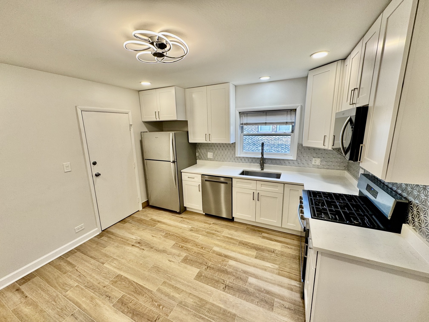 171 E Van Buren Street #2, Elmhurst, IL 60126