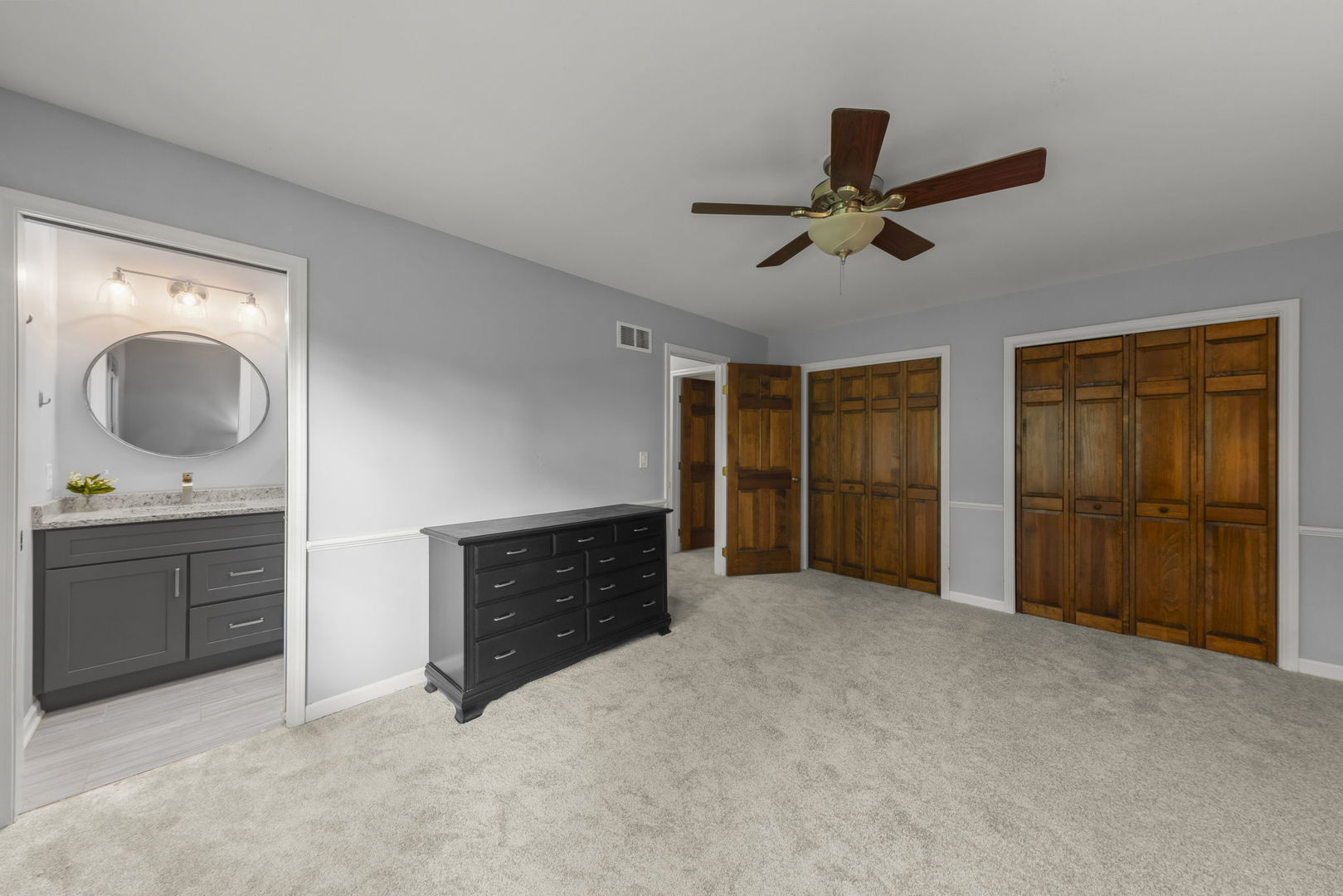 1001 Bay Hill Avenue, Naperville, IL 60565