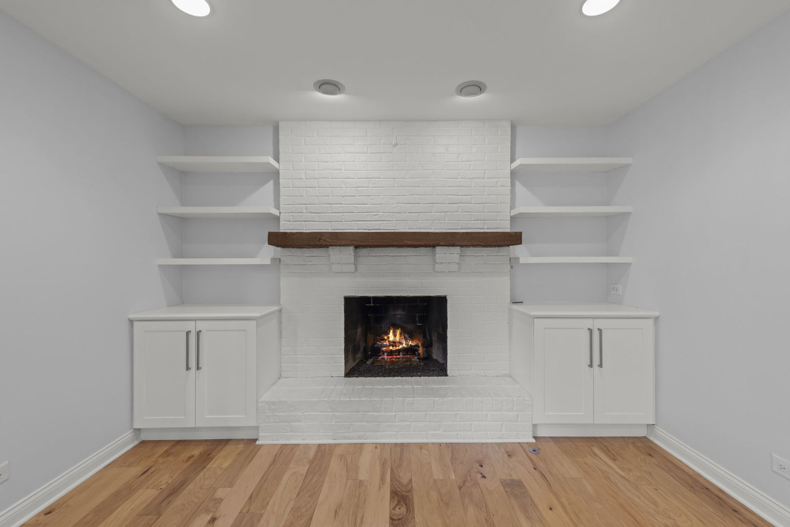 1001 Bay Hill Avenue, Naperville, IL 60565