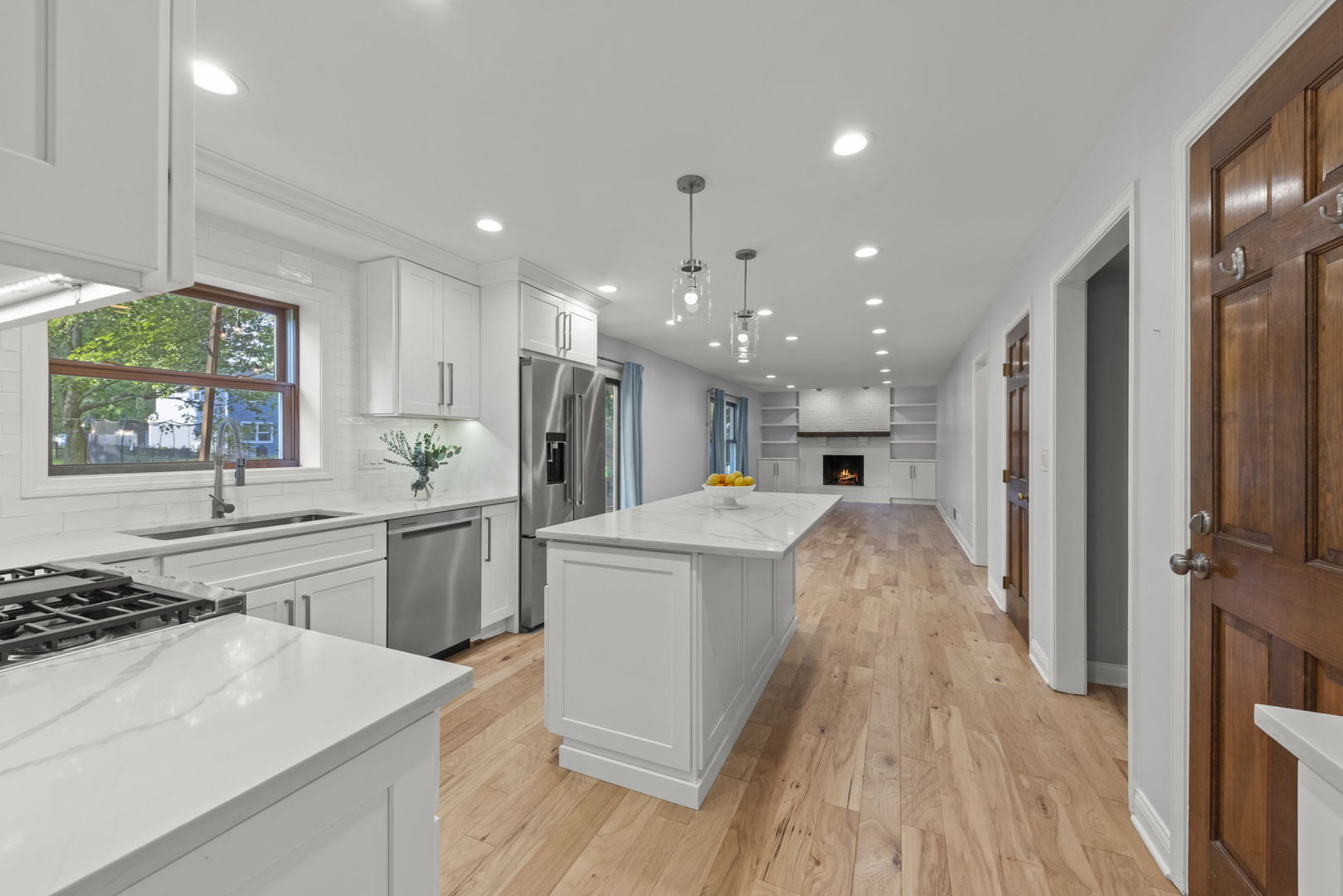 1001 Bay Hill Avenue, Naperville, IL 60565