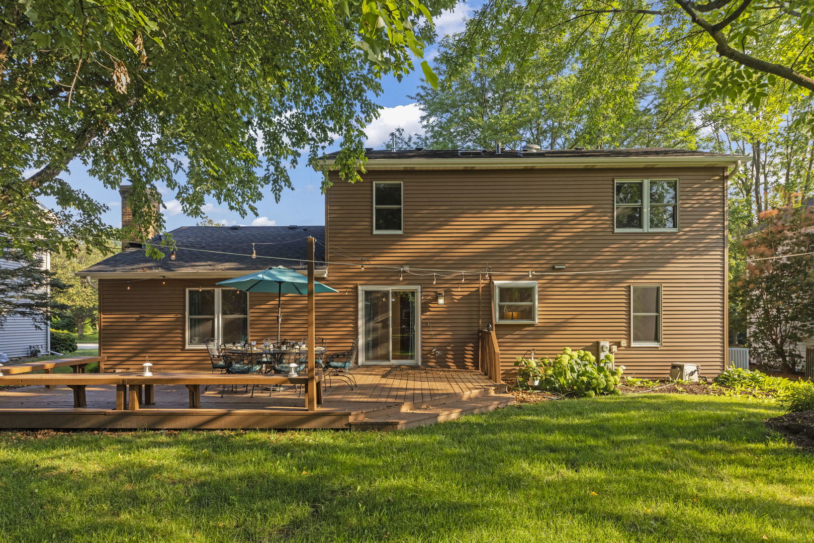 1001 Bay Hill Avenue, Naperville, IL 60565