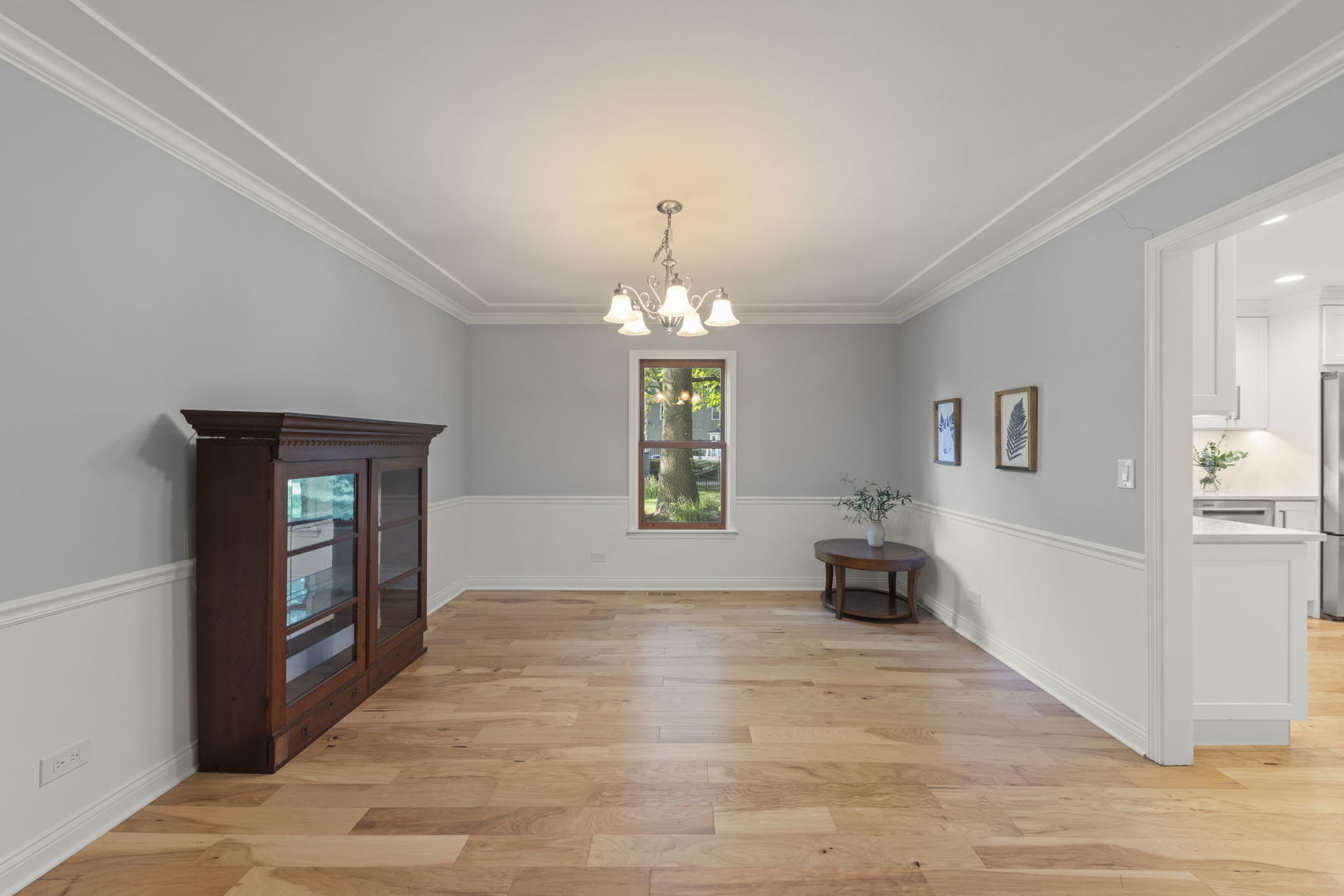 1001 Bay Hill Avenue, Naperville, IL 60565