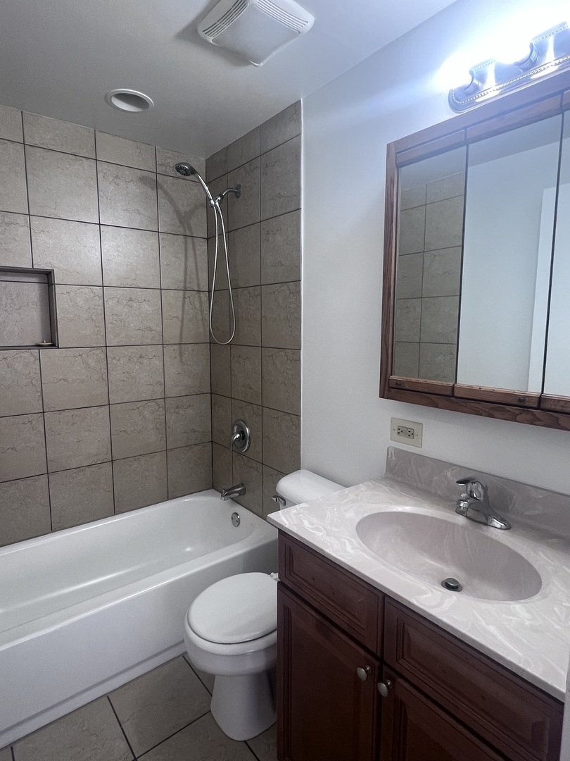 5778 S Archer Avenue #4, Chicago, IL 60638