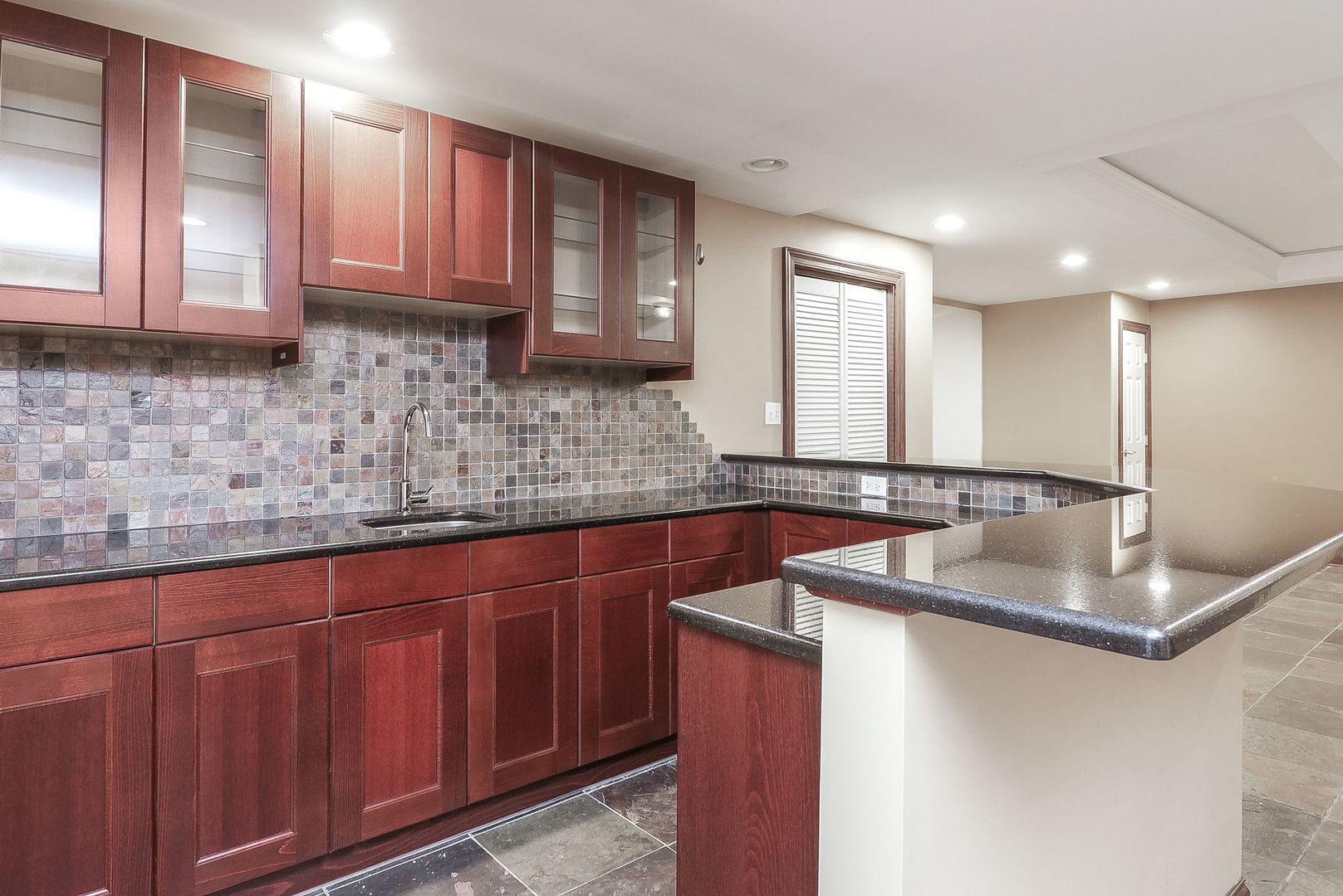 9660 PACIFIC Court, Burr Ridge, IL 60527