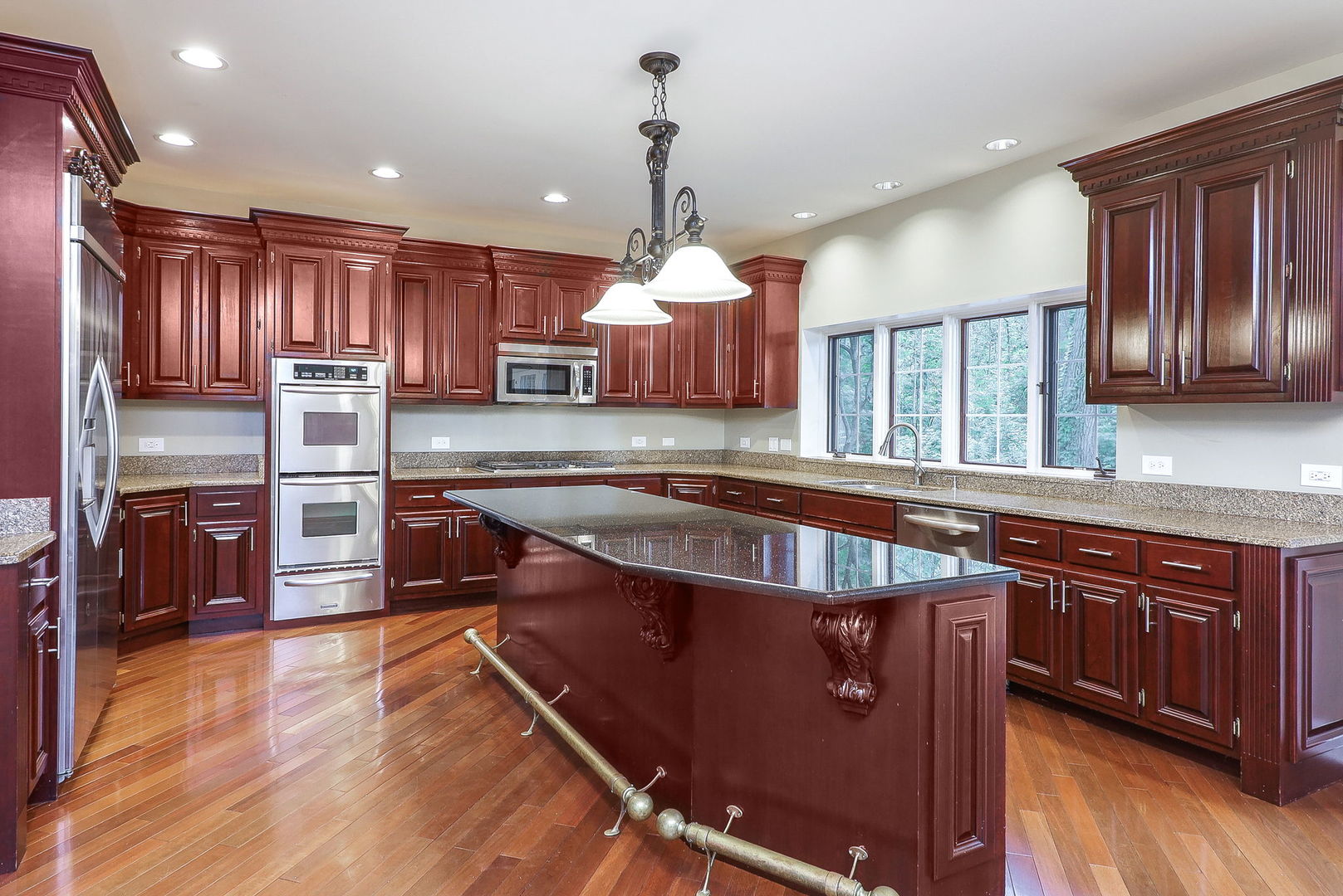 9660 PACIFIC Court, Burr Ridge, IL 60527