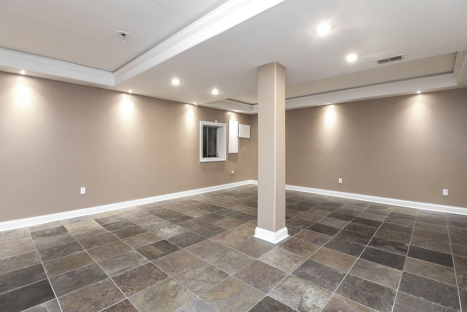 9660 PACIFIC Court, Burr Ridge, IL 60527