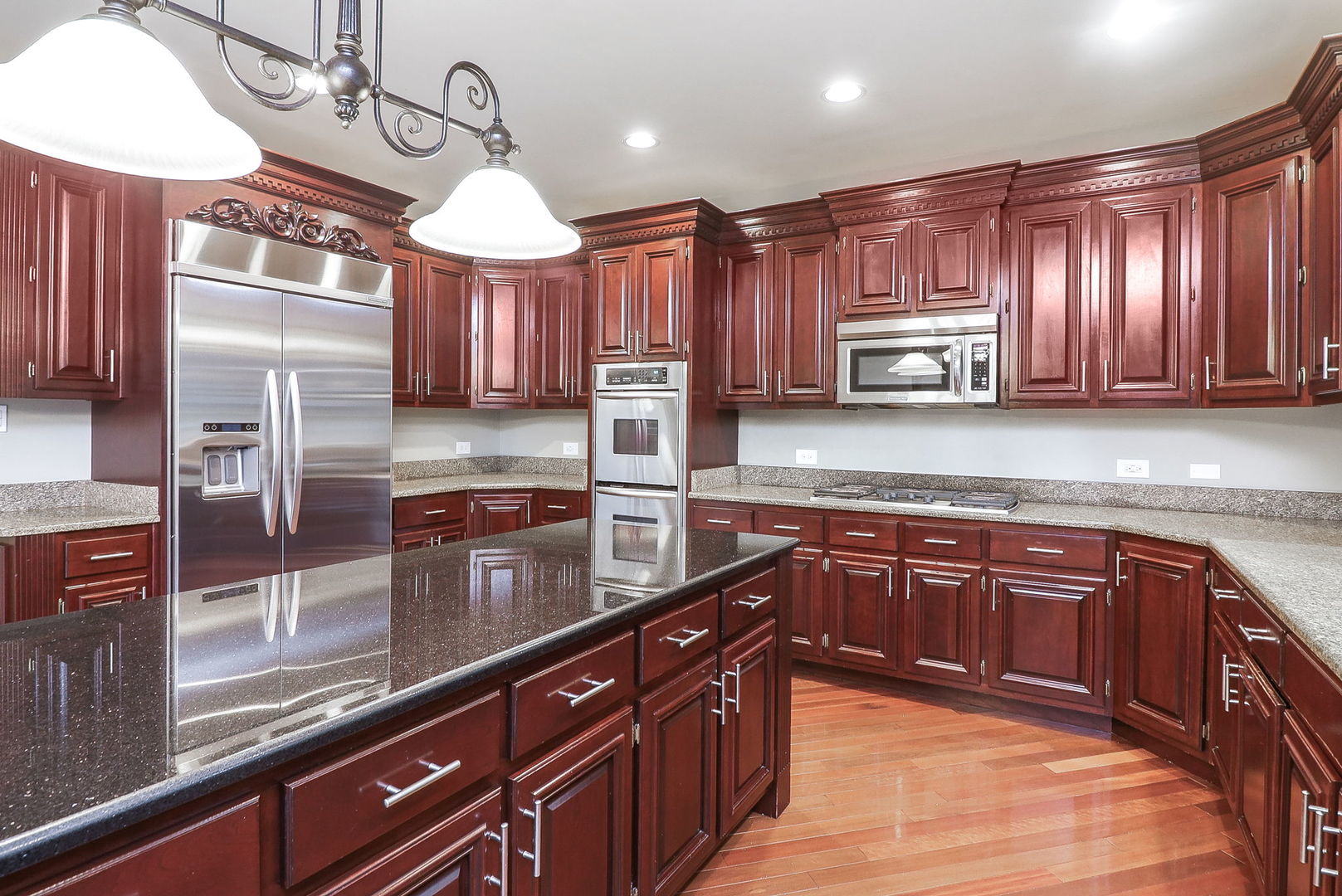 9660 PACIFIC Court, Burr Ridge, IL 60527