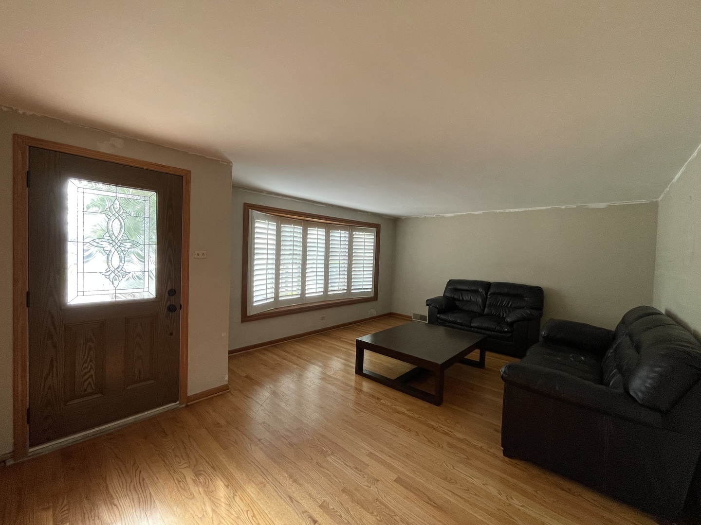 10505 S Central Park Avenue, Chicago, IL 60655