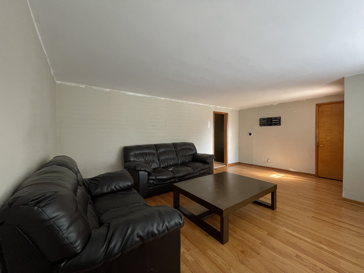 10505 S Central Park Avenue, Chicago, IL 60655