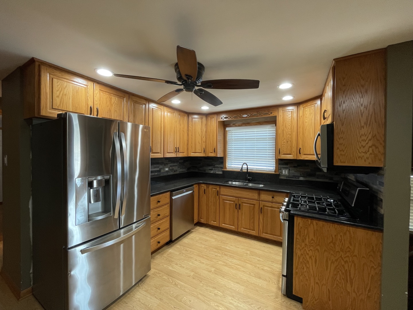 10505 S Central Park Avenue, Chicago, IL 60655