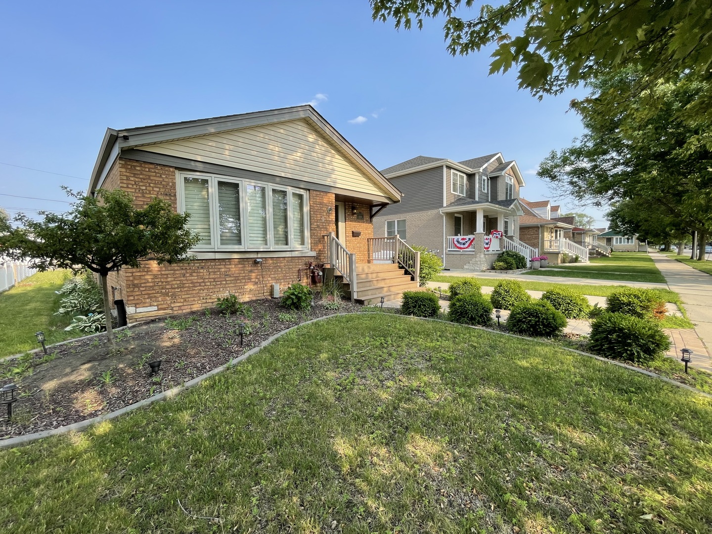 10505 S Central Park Avenue, Chicago, IL 60655