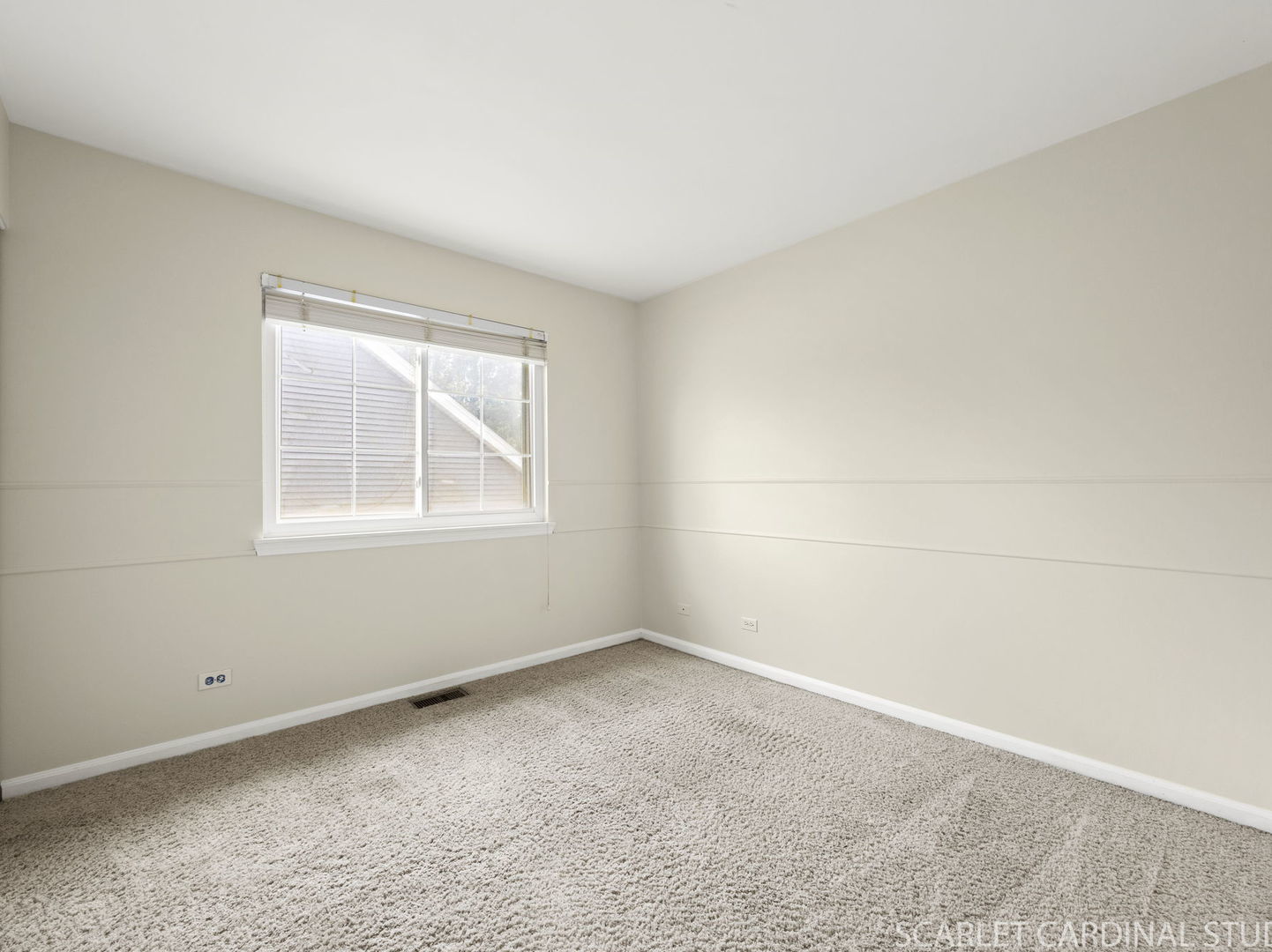 1298 Dunbarton Drive, Aurora, IL 60502