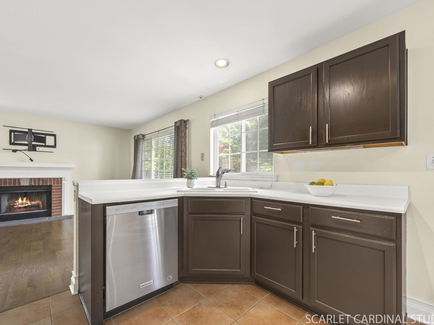 1298 Dunbarton Drive, Aurora, IL 60502