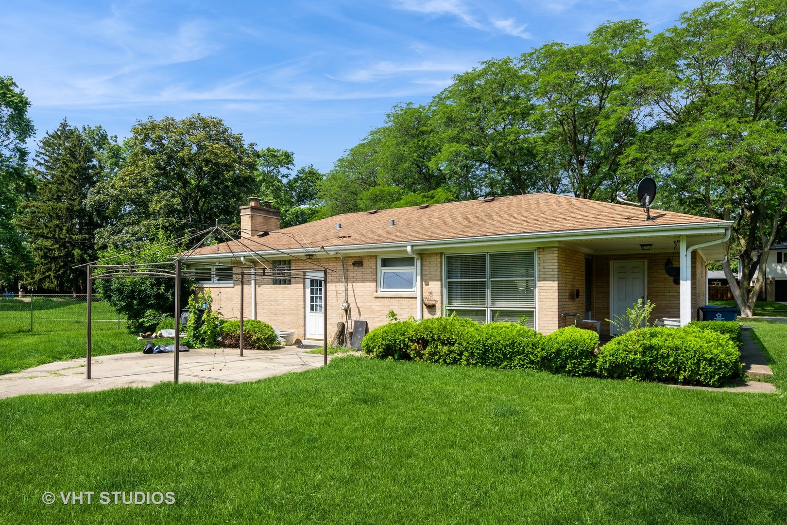 909 S Emerson Street, Mount Prospect, IL 60056
