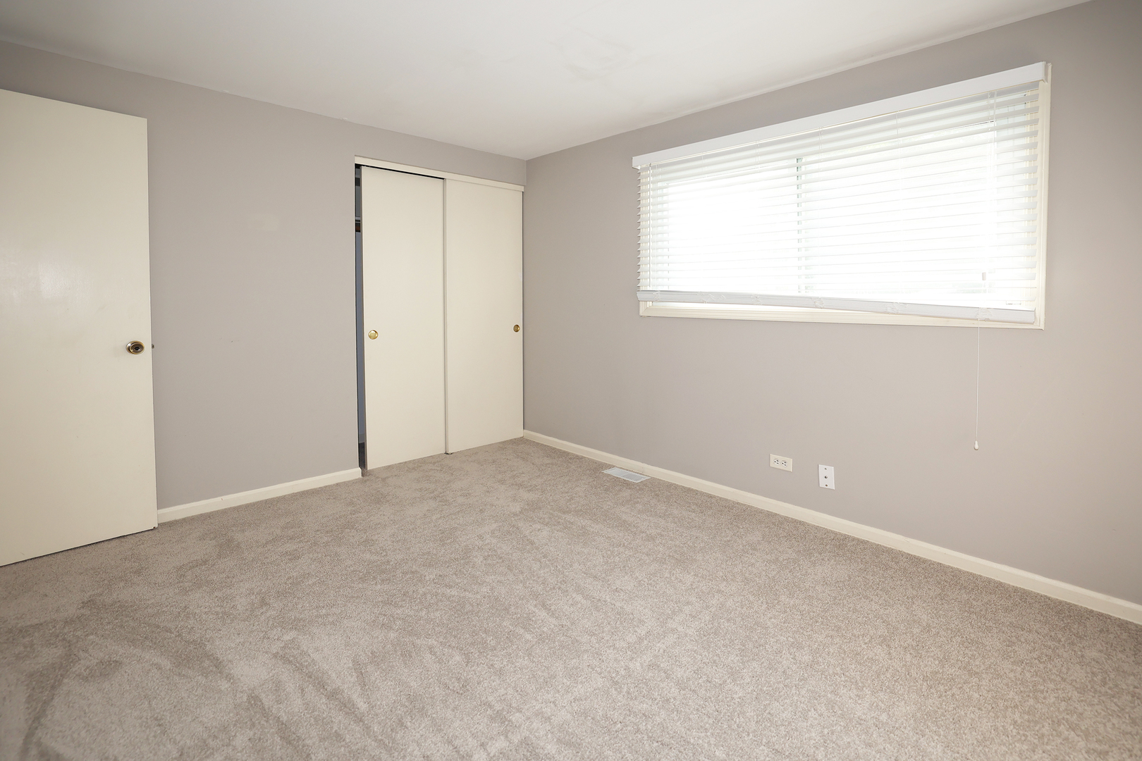 1329 STONEGATE Road, Naperville, IL 60540