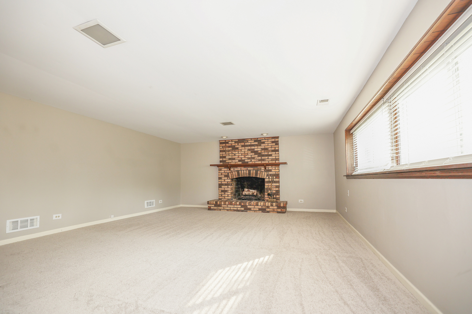 1329 STONEGATE Road, Naperville, IL 60540