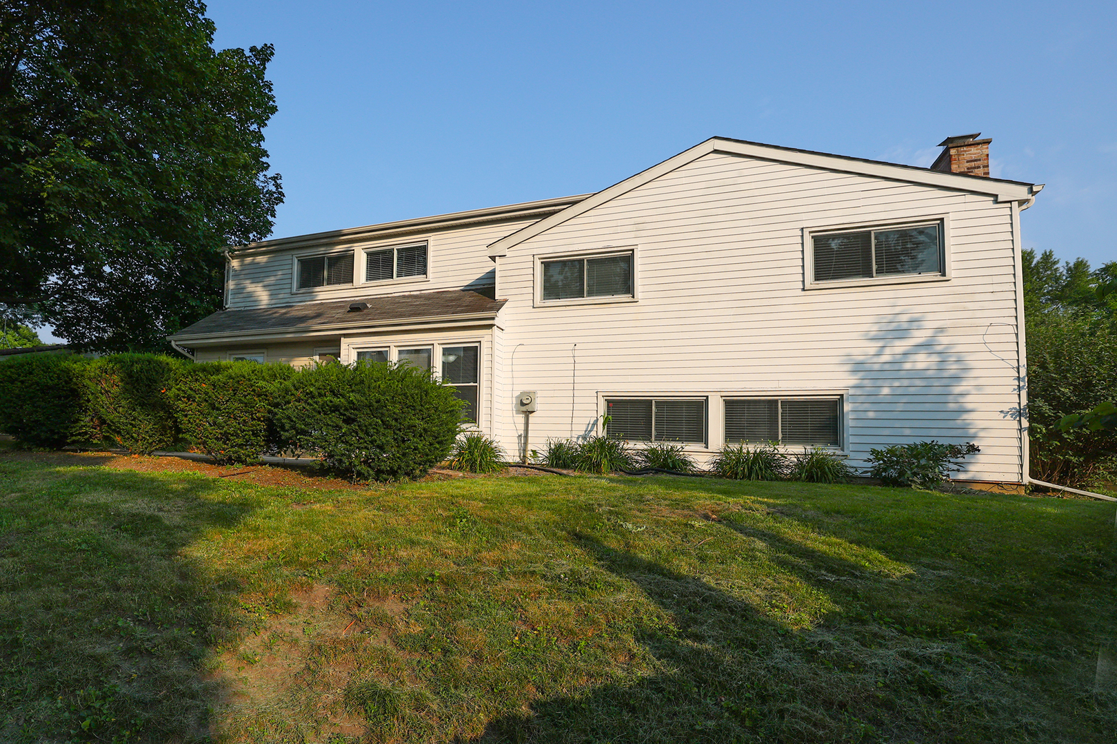 1329 STONEGATE Road, Naperville, IL 60540