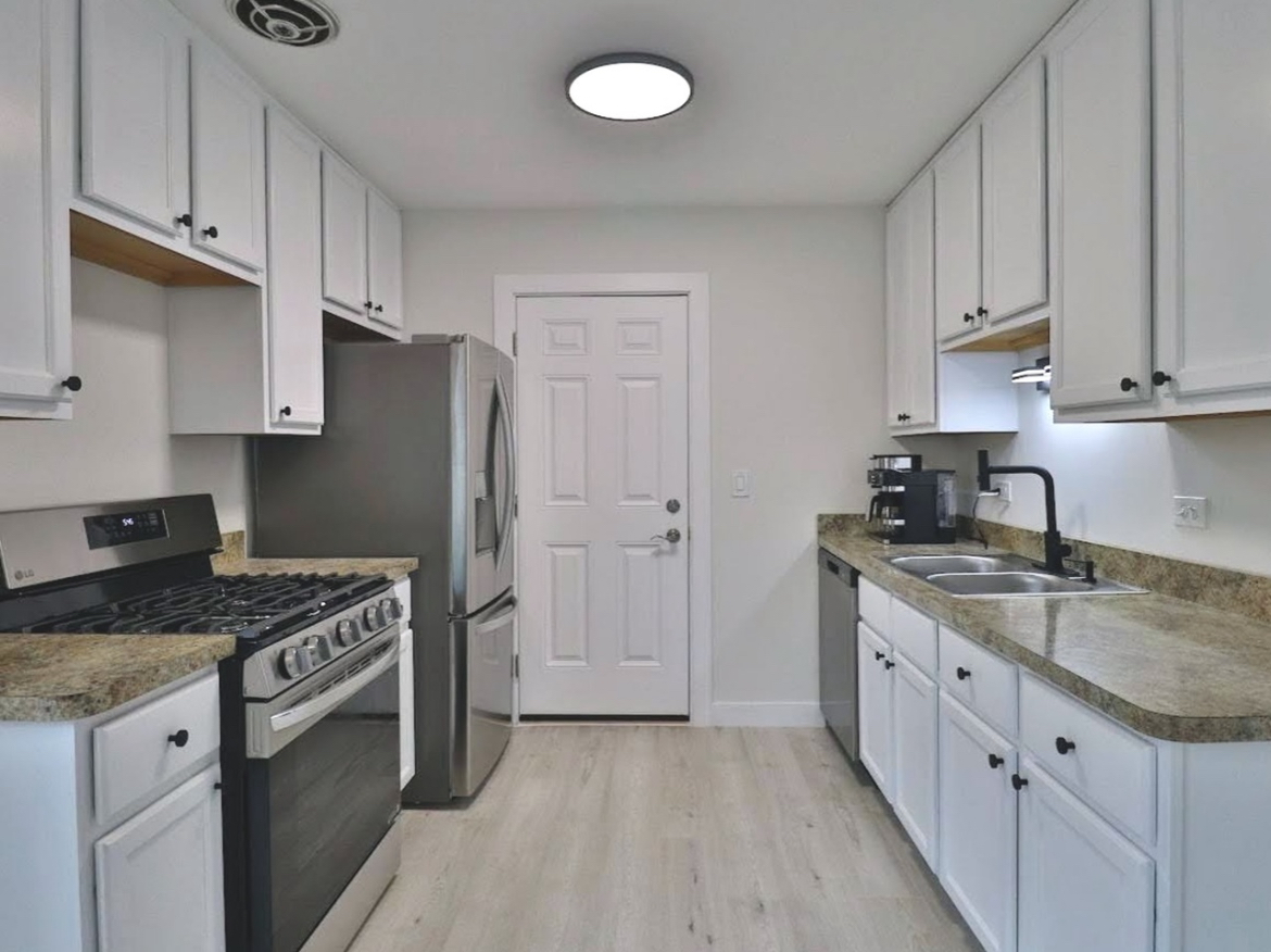 1053 Newport Harbor #1053, Schaumburg, IL 60193