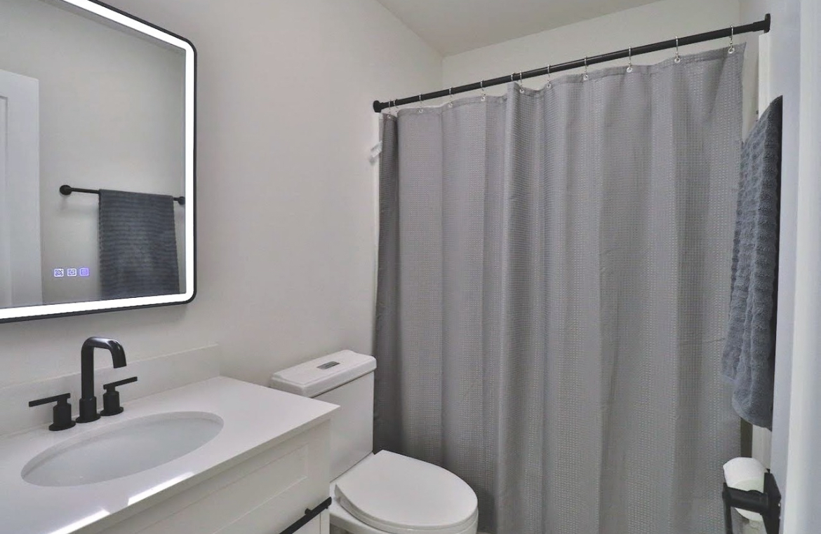 1053 Newport Harbor #1053, Schaumburg, IL 60193