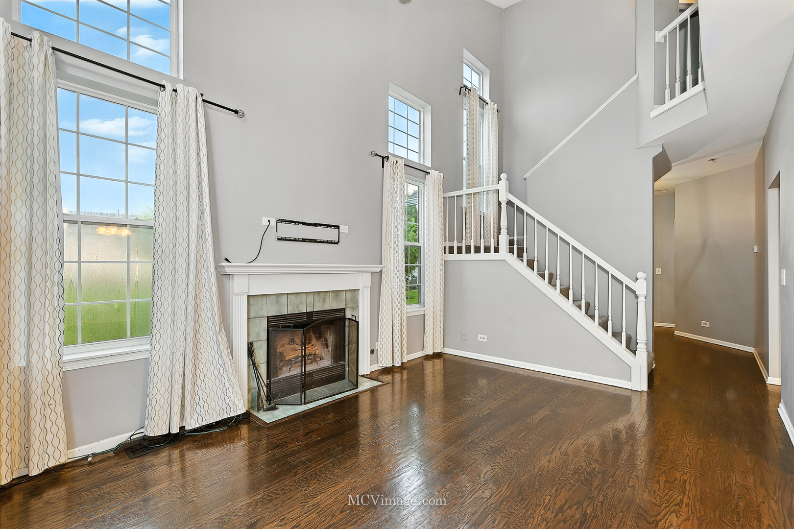 411 Huntington Court, Oswego, IL 60543