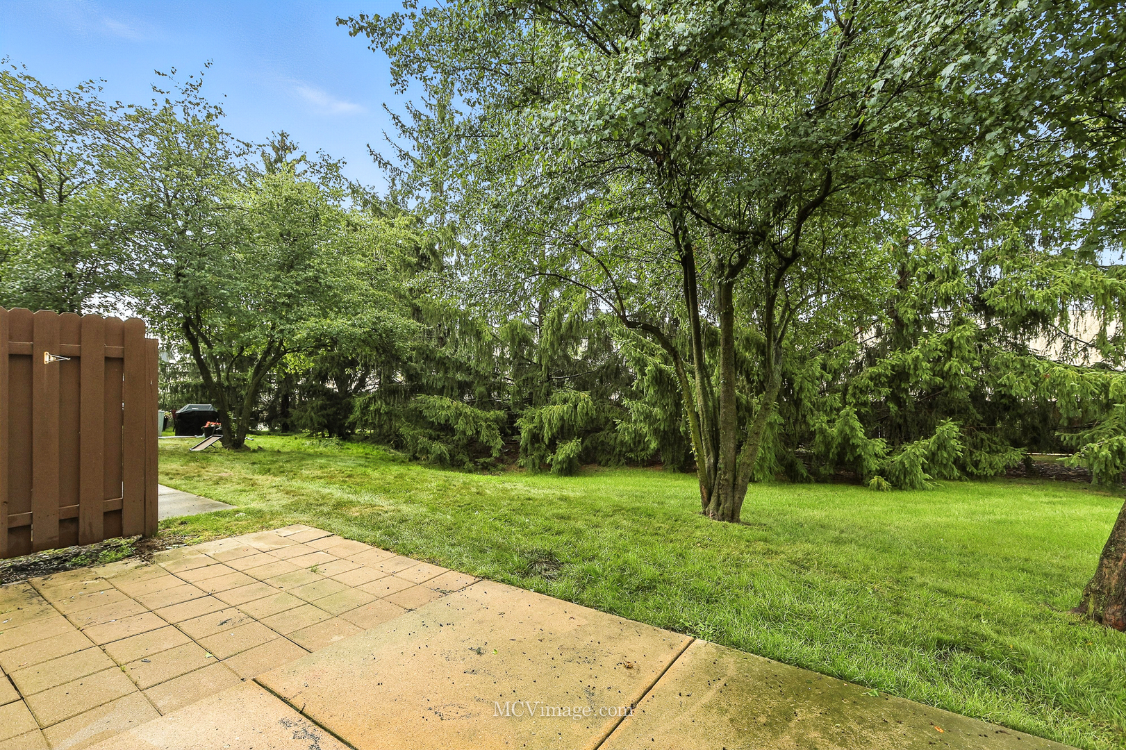 411 Huntington Court, Oswego, IL 60543