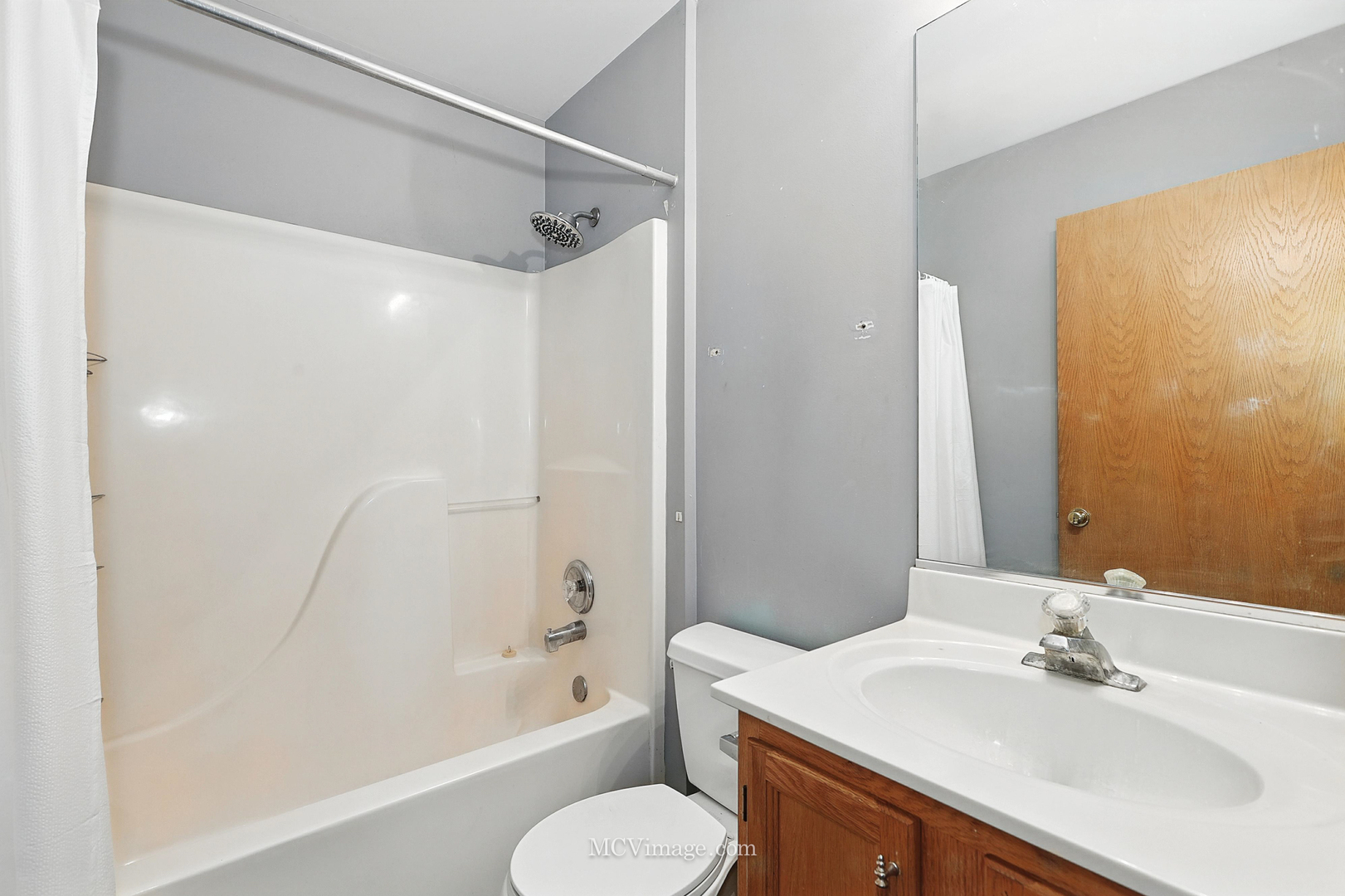 411 Huntington Court, Oswego, IL 60543