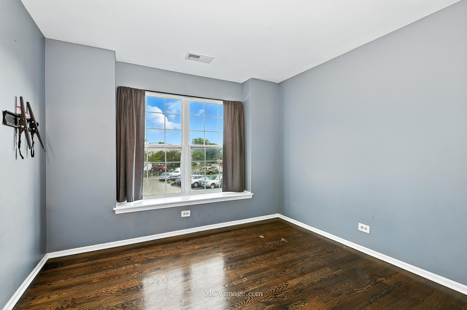 411 Huntington Court, Oswego, IL 60543
