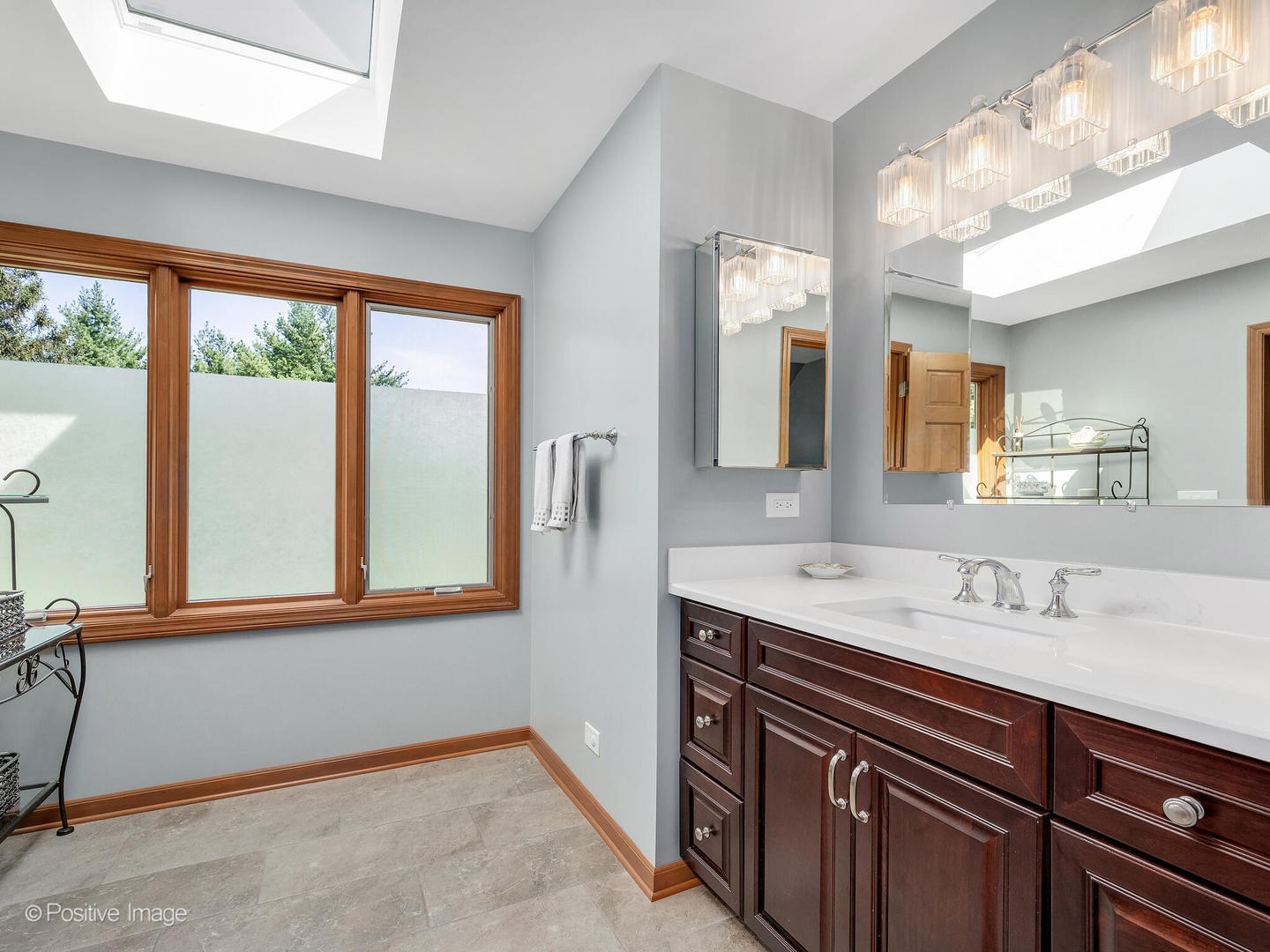 27W220 Jewell Road, Winfield, IL 60190