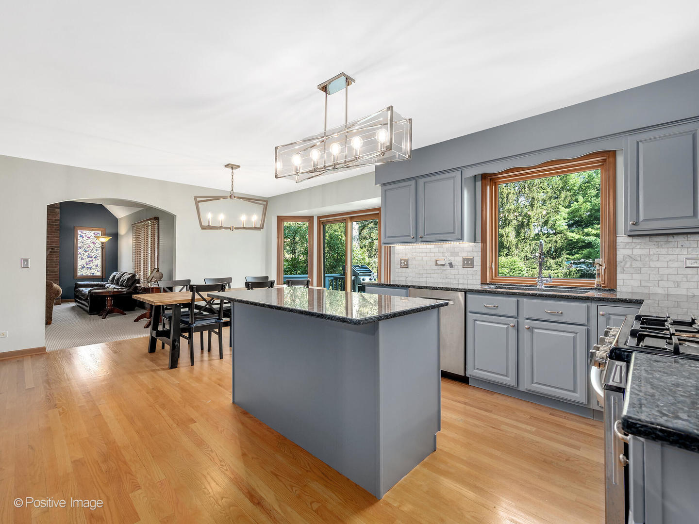 27W220 Jewell Road, Winfield, IL 60190