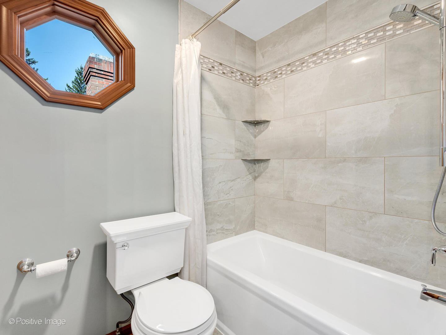27W220 Jewell Road, Winfield, IL 60190