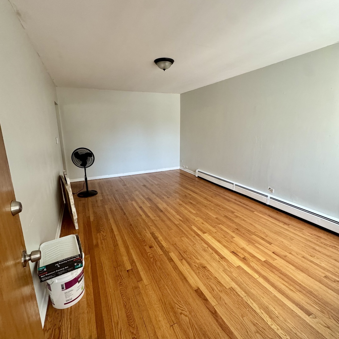6235 N Mozart Street, Chicago, IL 60659