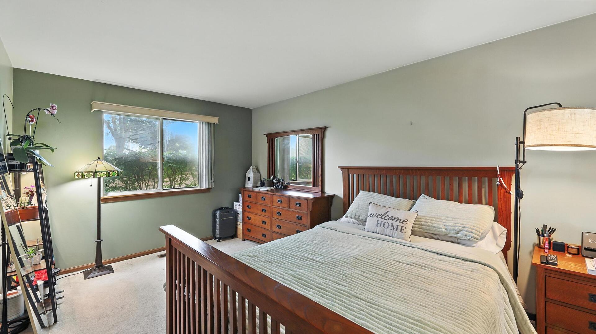 385 Newport Lane #D1, Bartlett, IL 60103