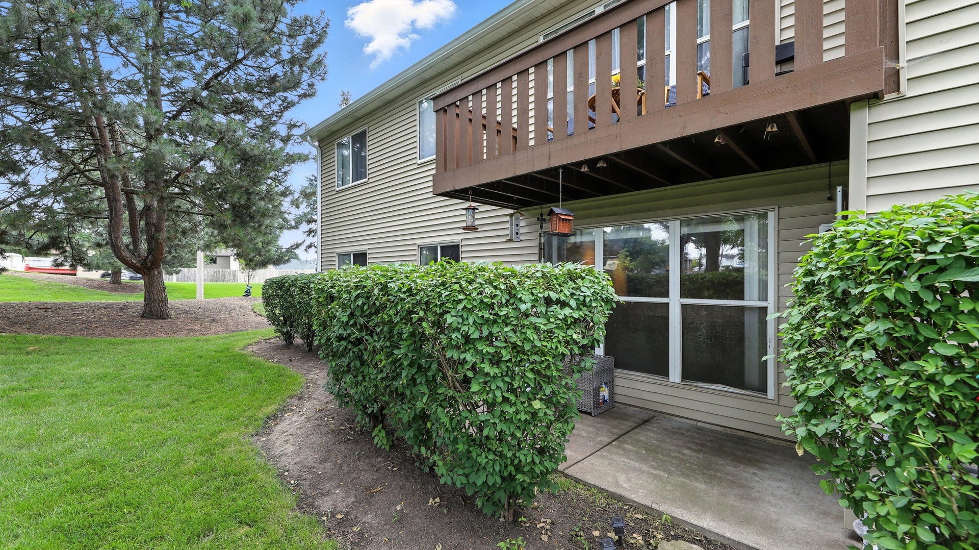 385 Newport Lane #D1, Bartlett, IL 60103