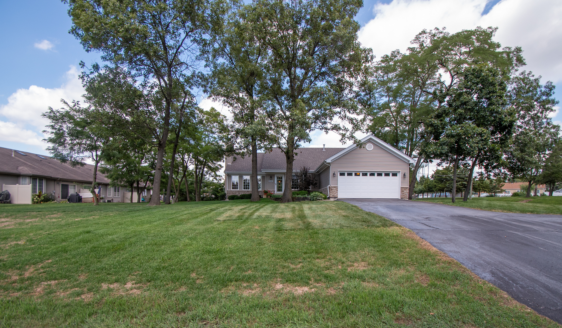 93 W Richton Road, Crete, IL 60417