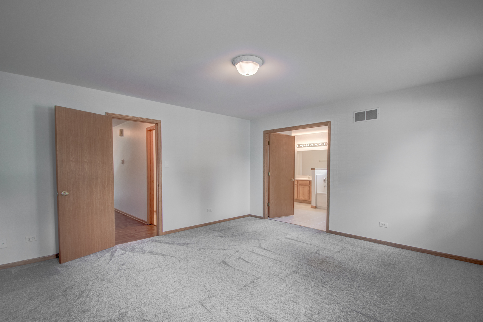 93 W Richton Road, Crete, IL 60417